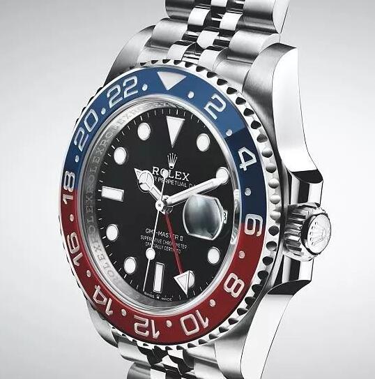 GMT-Master II watches are good choices for global travelers.